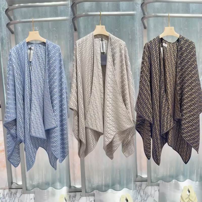 Fendi cloak E080338